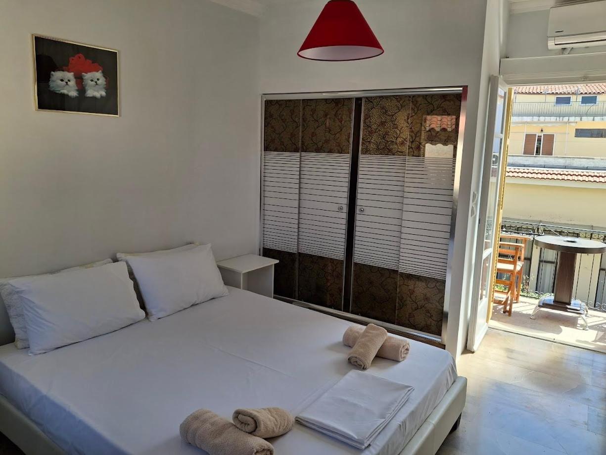 Nafpaktos Studio In Port Ιι Buitenkant foto